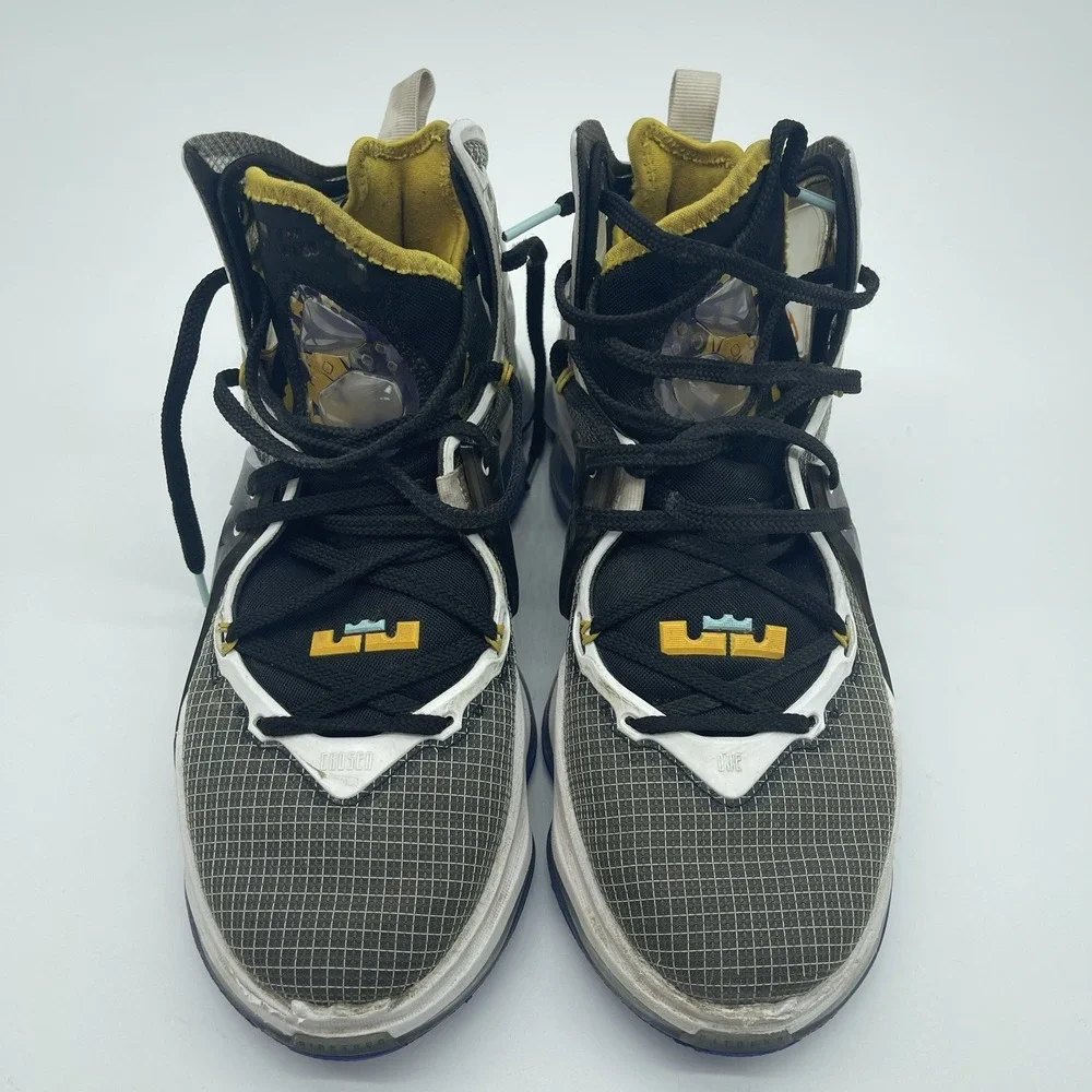 Nike lebron 19