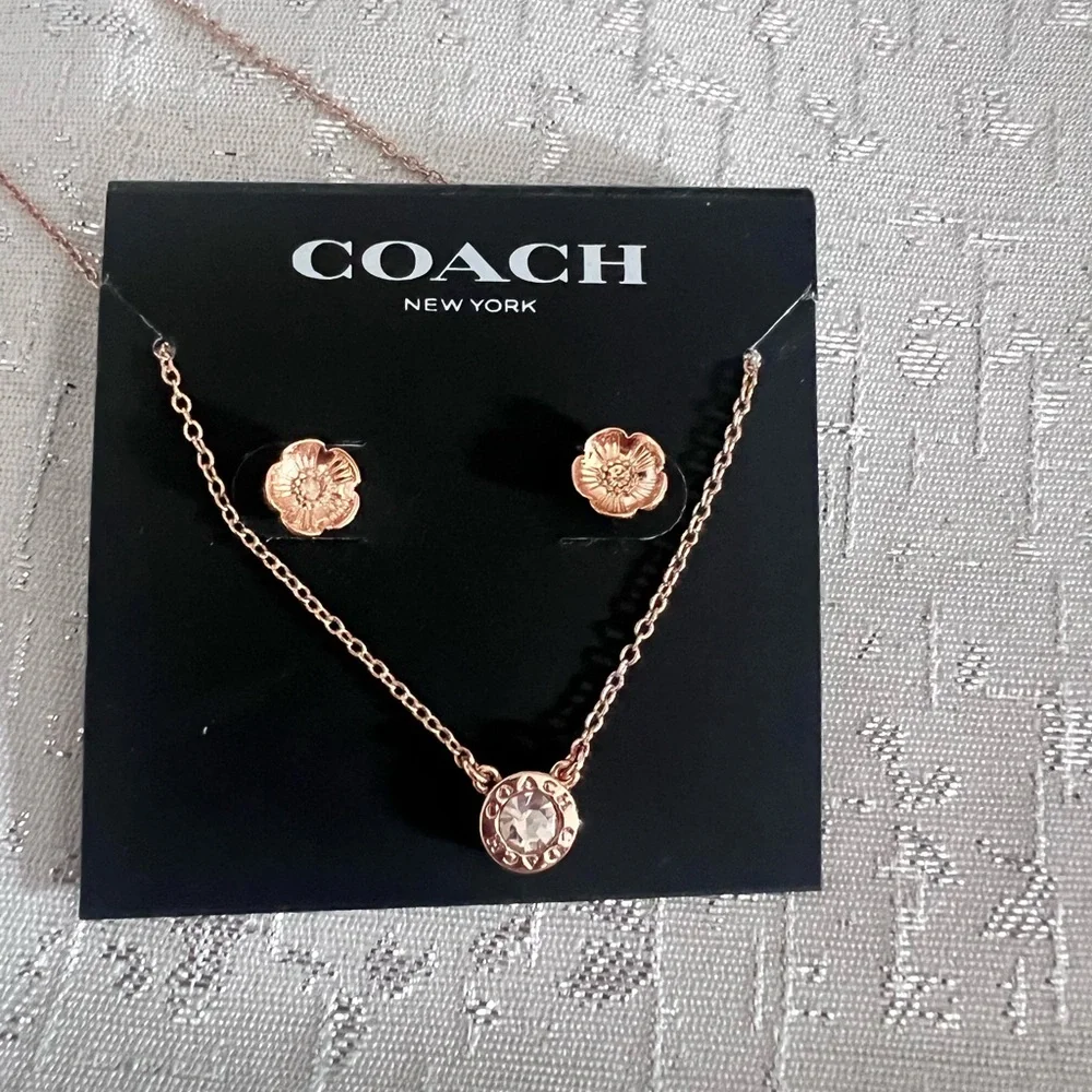 Coach new set🫶🏼 jewelry