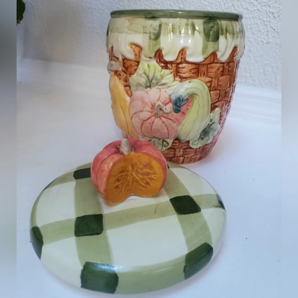 N/A cookie jar