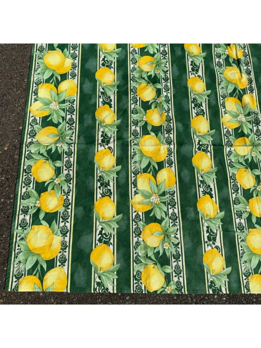 Vintage napkins lemon before