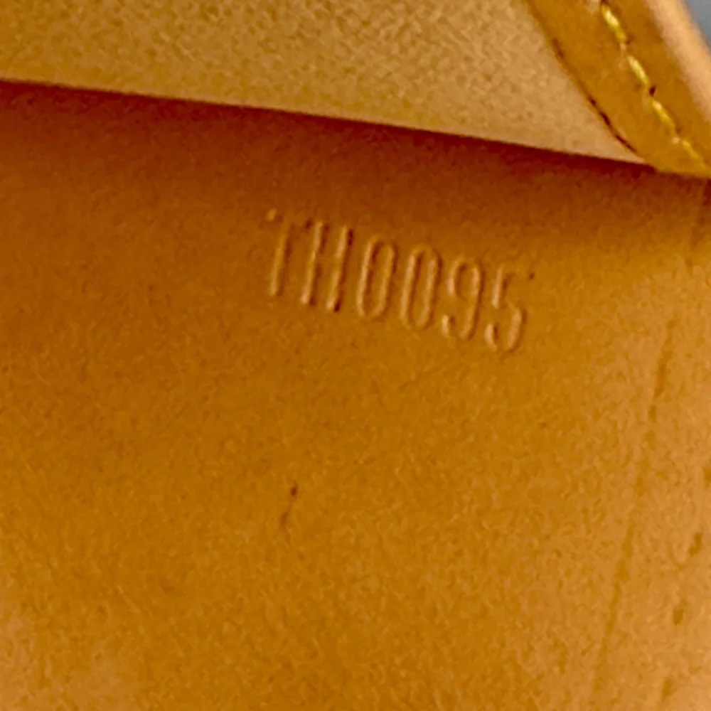 Louis Vuitton listing only loved