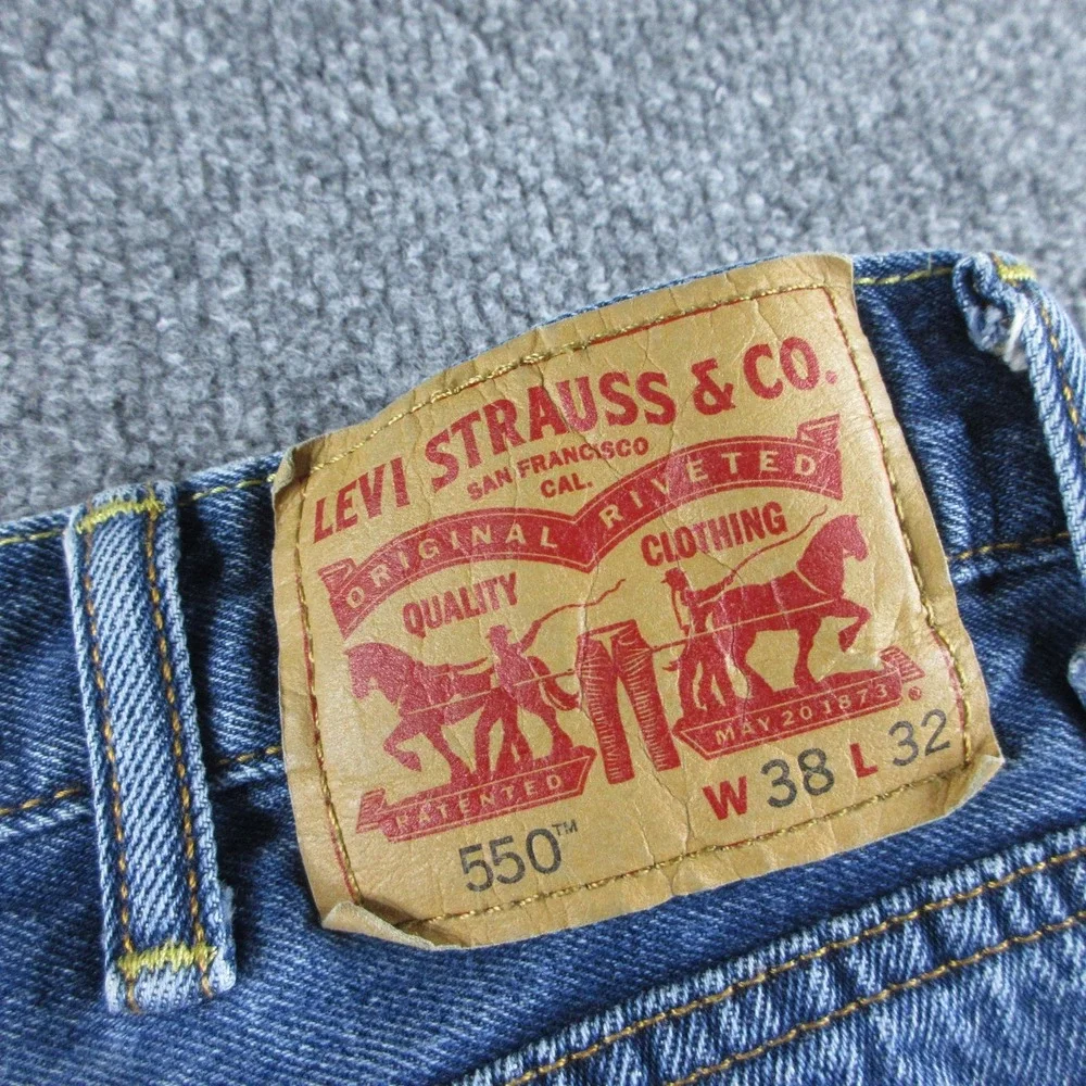 Levis 550 Jeans Mens 38x31 Blue Relaxed Tapered Medium Wash Denim Casual