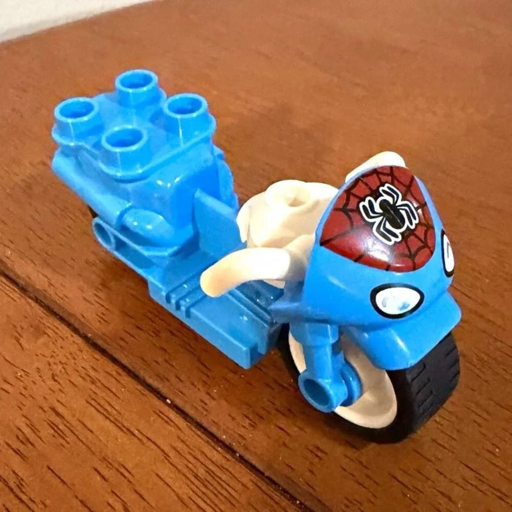 Lego Duplo Marvel Spider-Man Motorcycle Vehicle Blue/White