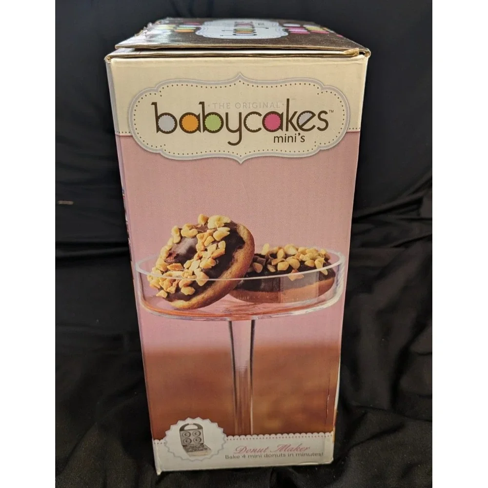 Babycakes mini's‎ White Ceramic Coated Donut Maker Sprinkle with Love