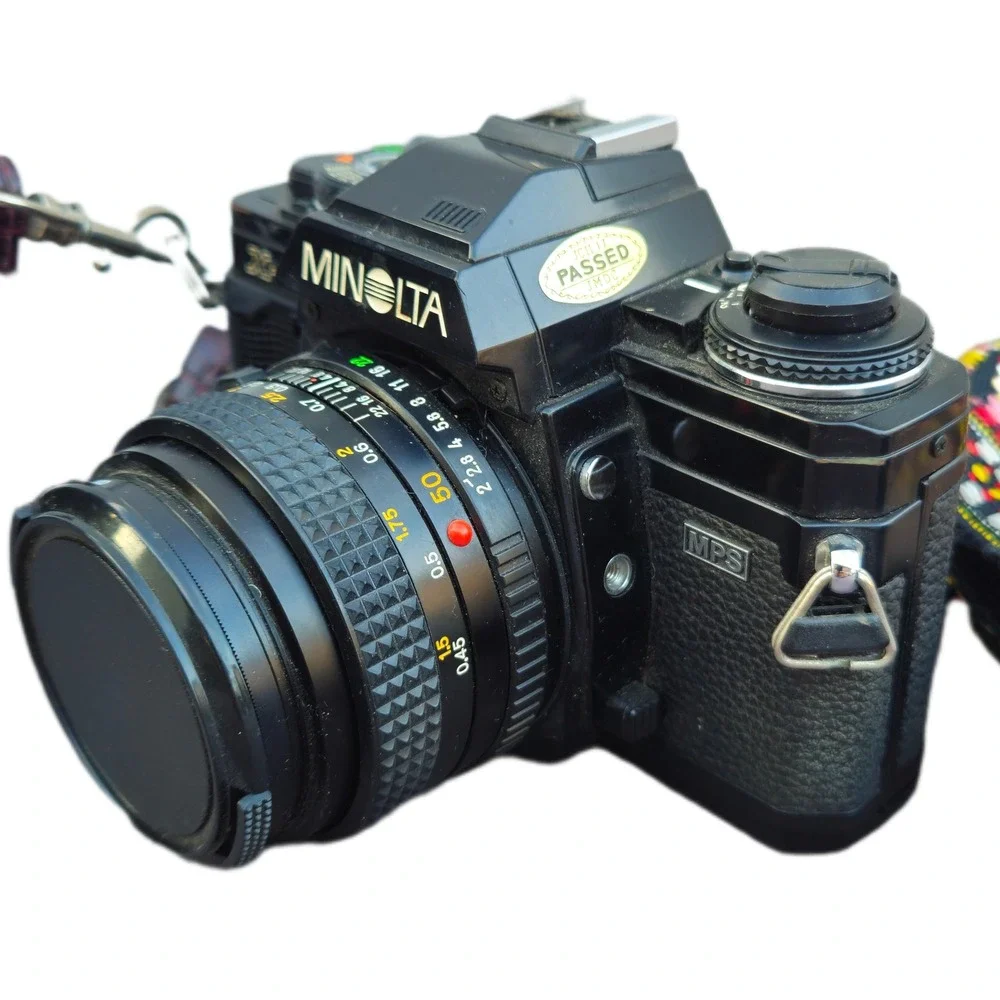 Minolta X-700 35mm SLR Film Camera Black MD 50mm f2 Lens Vintage MPS Bundle