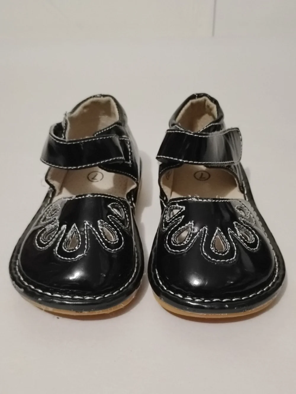 Little Mae's Kids 7 Black Patent Mary Jane Squeaky Alligator Logo Sole Shoe
