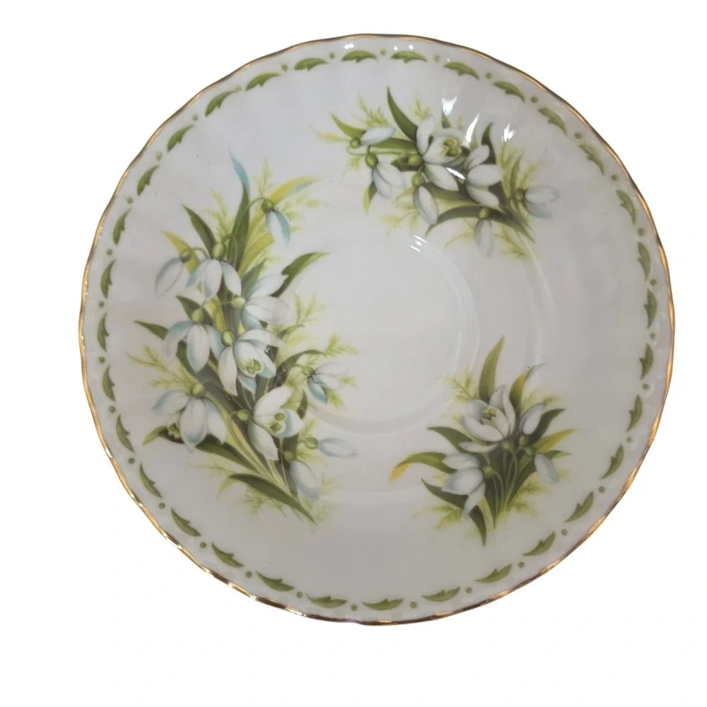 Royal Albert elegant vintage