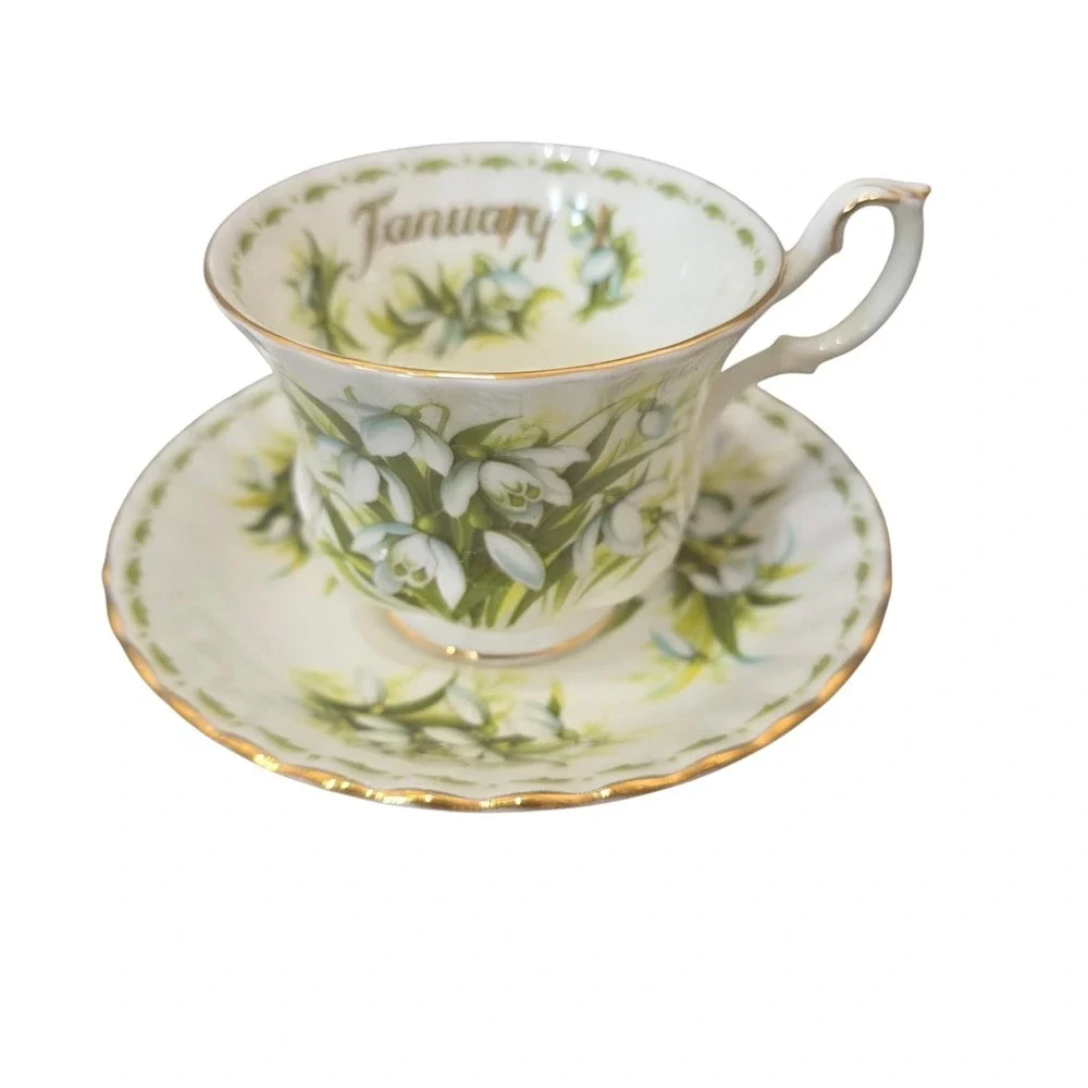 Royal Albert Snowdrops Tea Cup Saucer Bone China England Gold Trim Set