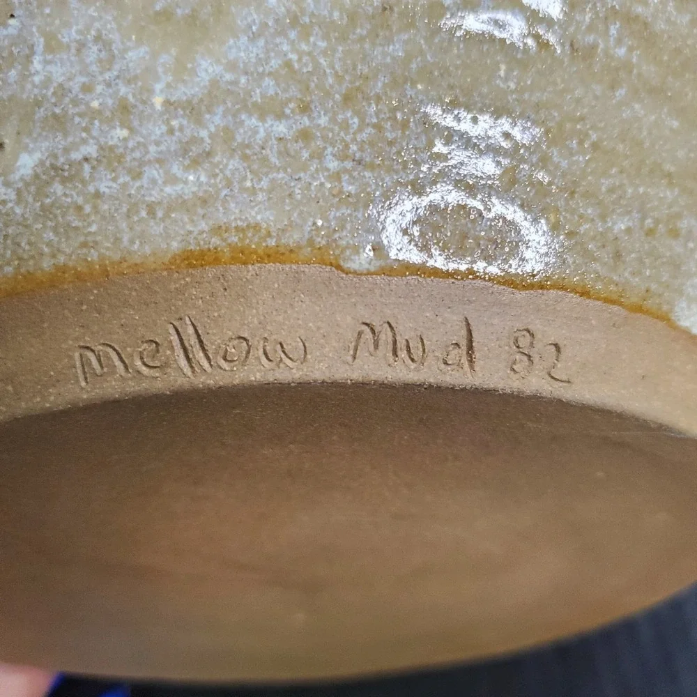 Vintage Mellow Mud Clay Deep Pie Plate 7