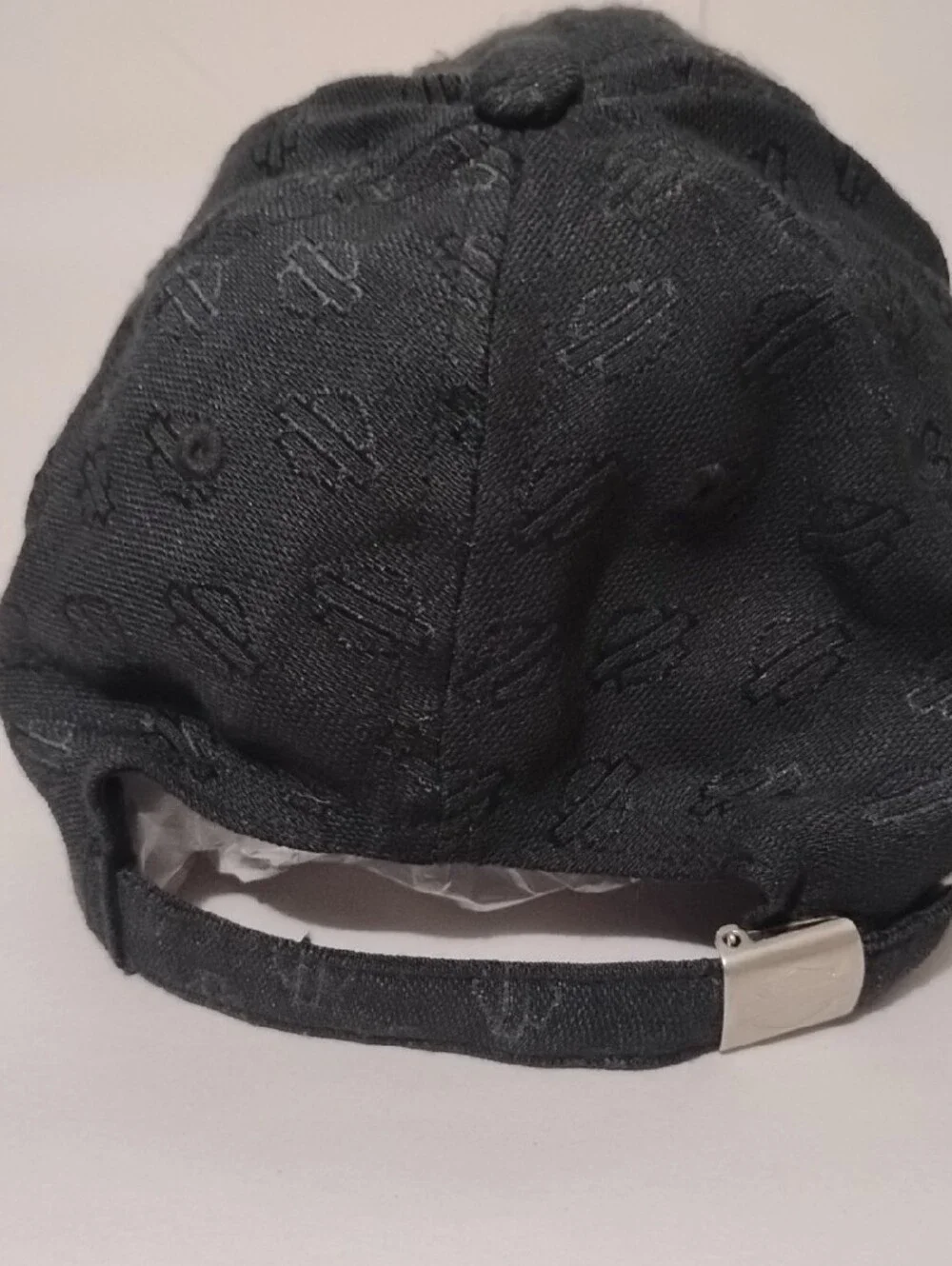 Harley-Davidson embroidered white
