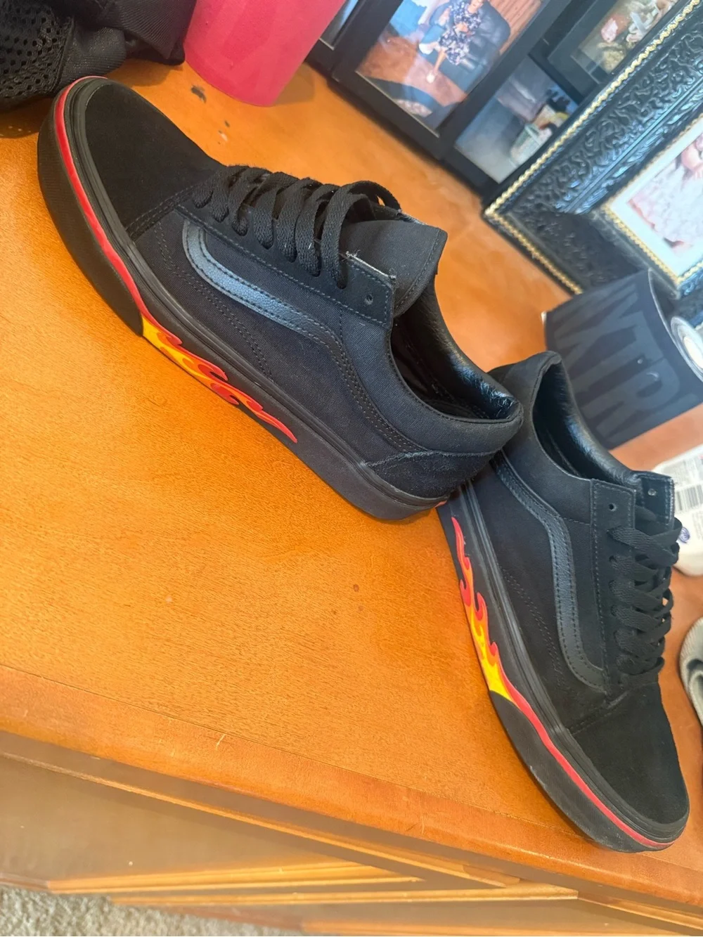 Vans black low
