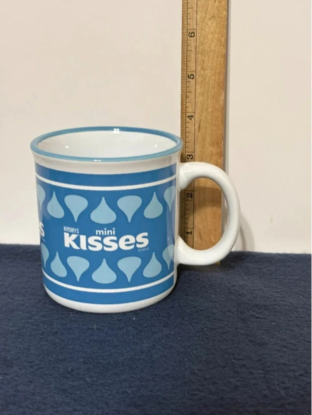 Galerie kisses mini mug