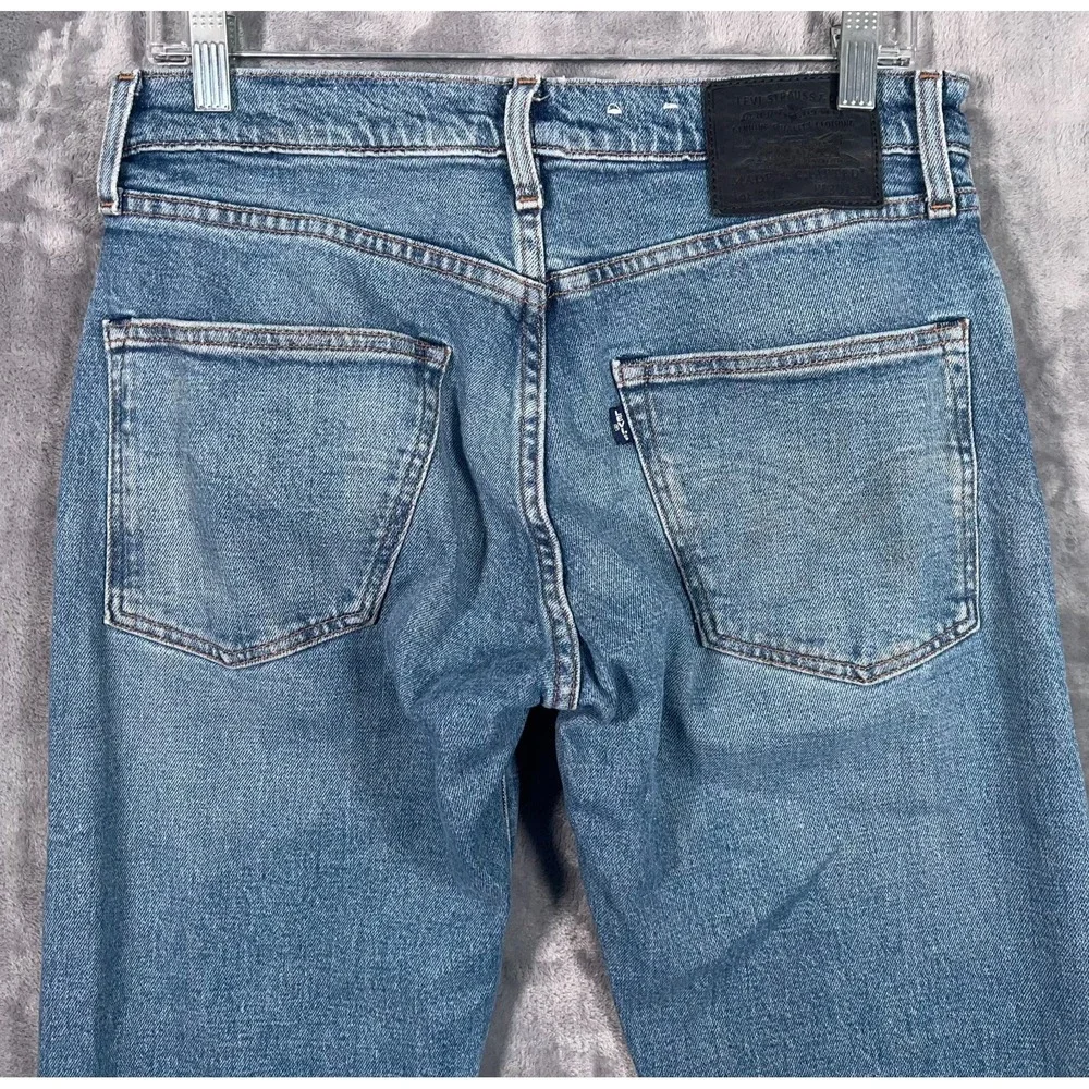 Levis levis made