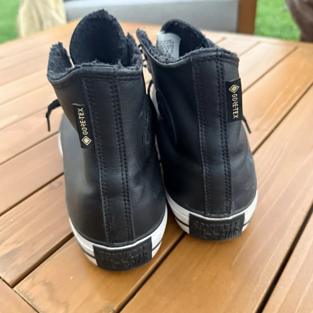 Converse step up