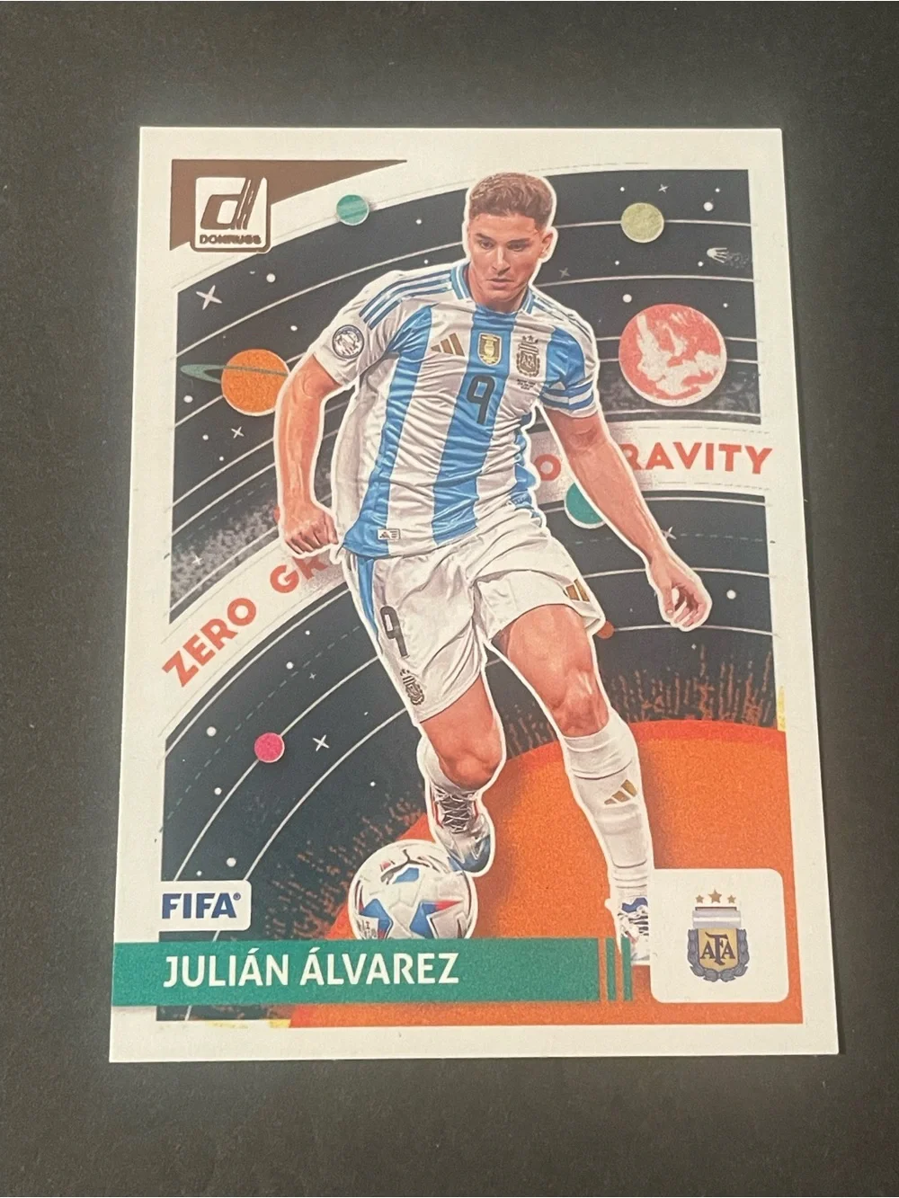 JULIAN ALVAREZ 2024/25 Donruss Zero Gravity - #4 Argentina Card