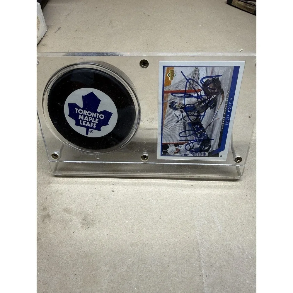 Felix Potvin Signed 1992/93 Upper Deck Card #79 Toronto Maple Leafs