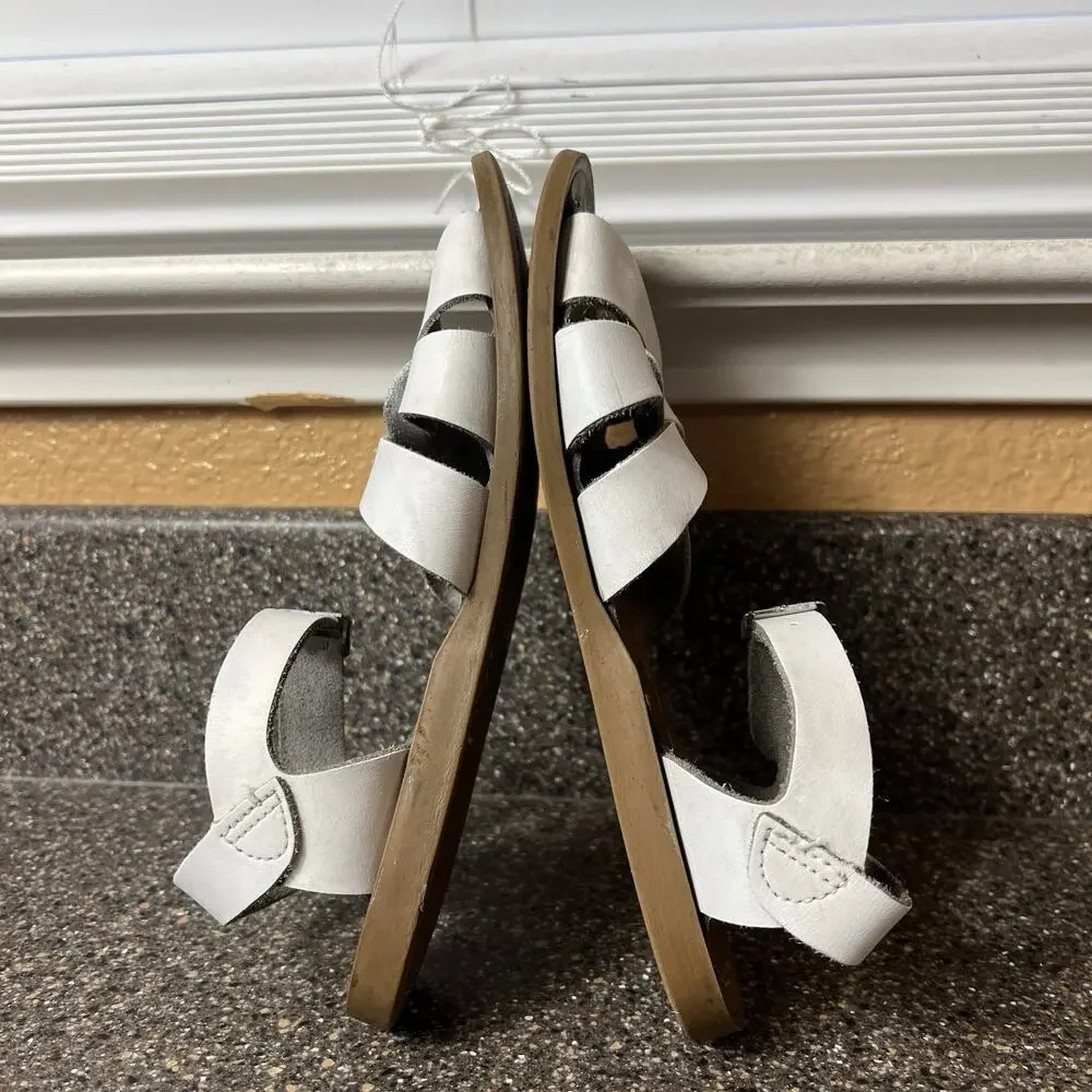 The Salt Water Sandal White Leather Little Girl Size 1 Ankle Strap Open Toe Flat