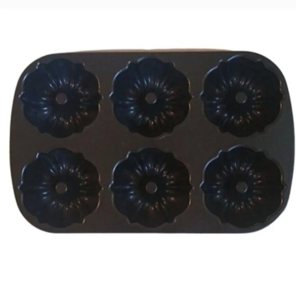 Nordic Ware Bundt Muffin Pan 6-Cup Nonstick Cast Aluminum Bakeware-LIKE NEW