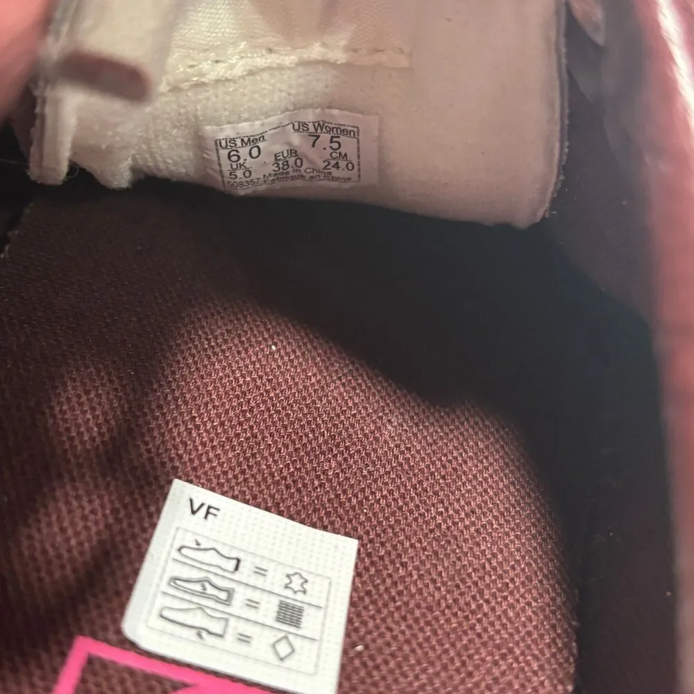 Vans design men pink