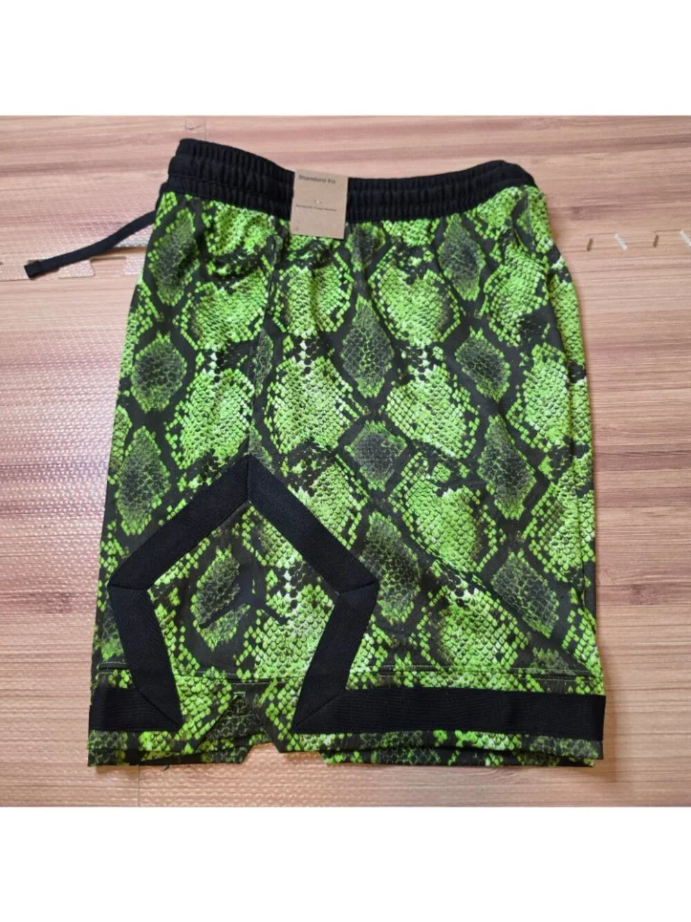 Jordan Sports Men's Dri-FIT Diamond Mesh Snakeskin Shorts Large HF9907-358
