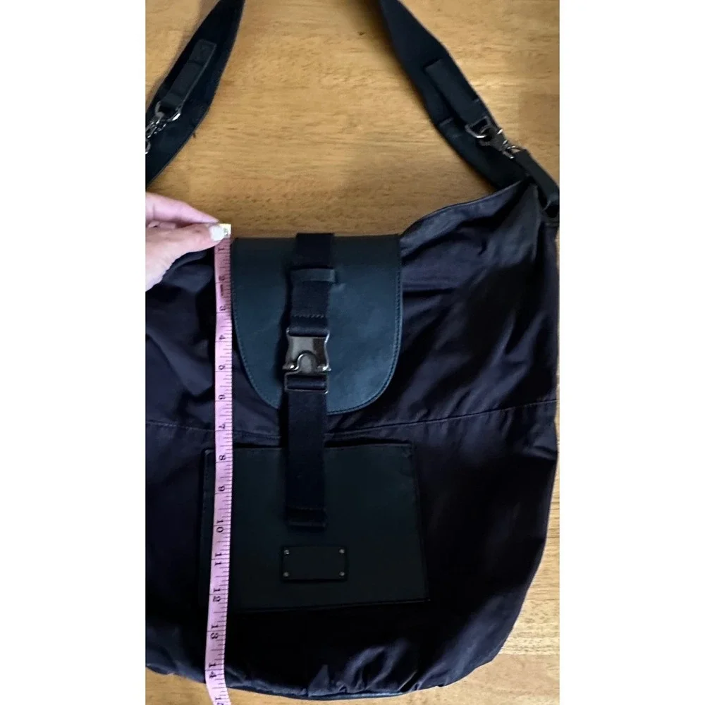 Y-3 report this