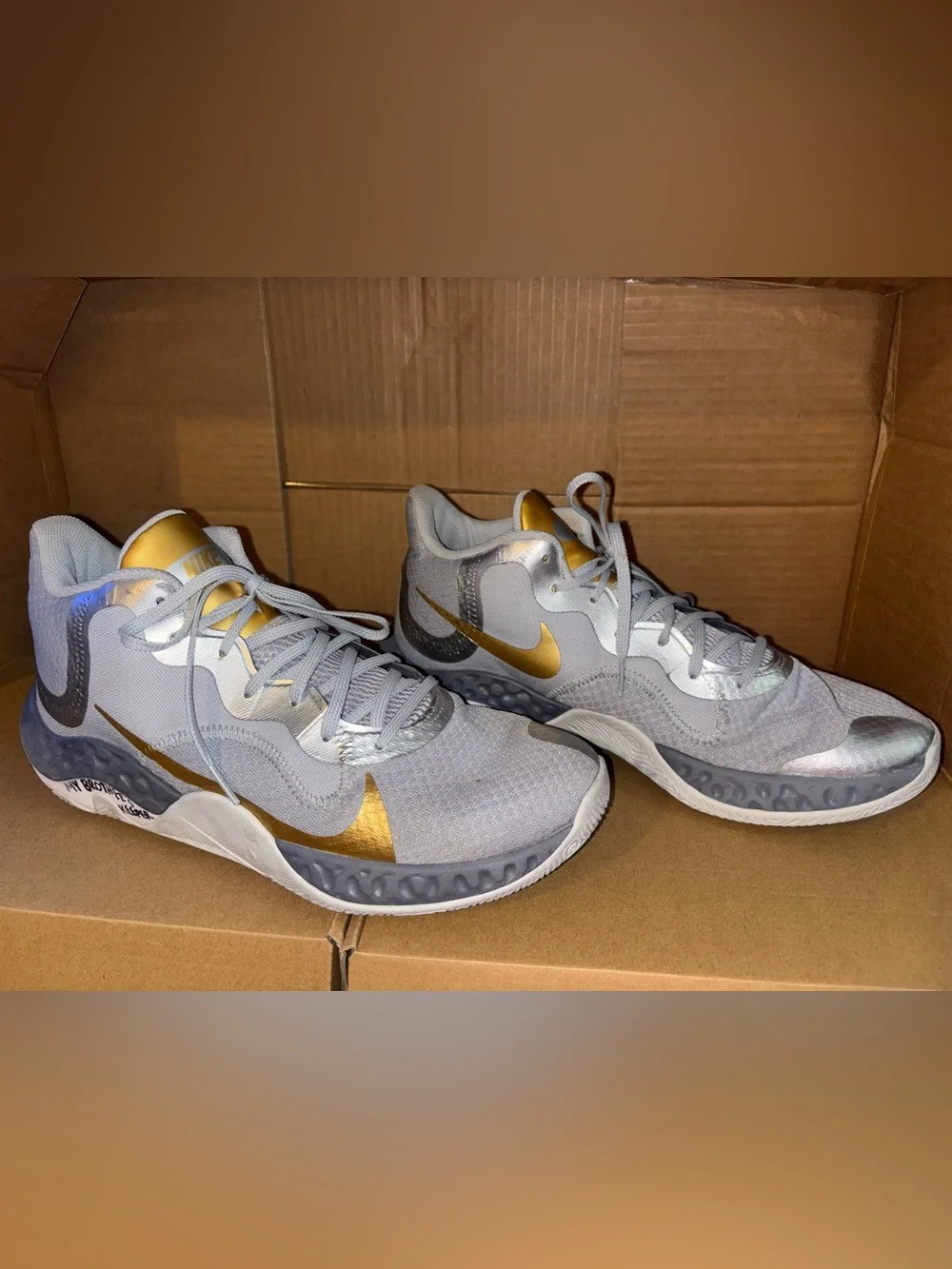 Nike Renew Elevate Metallic Silver