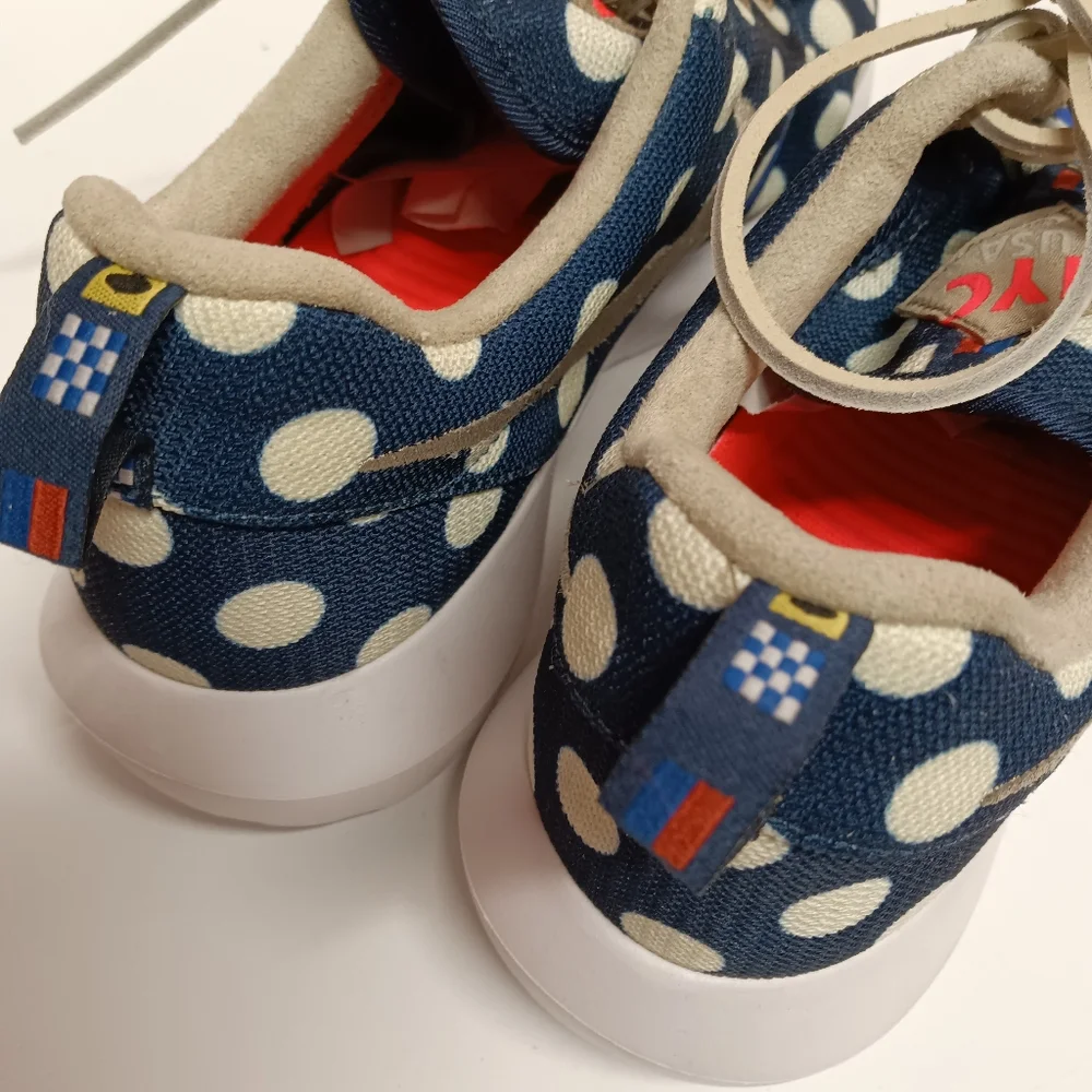 Nike polka dots