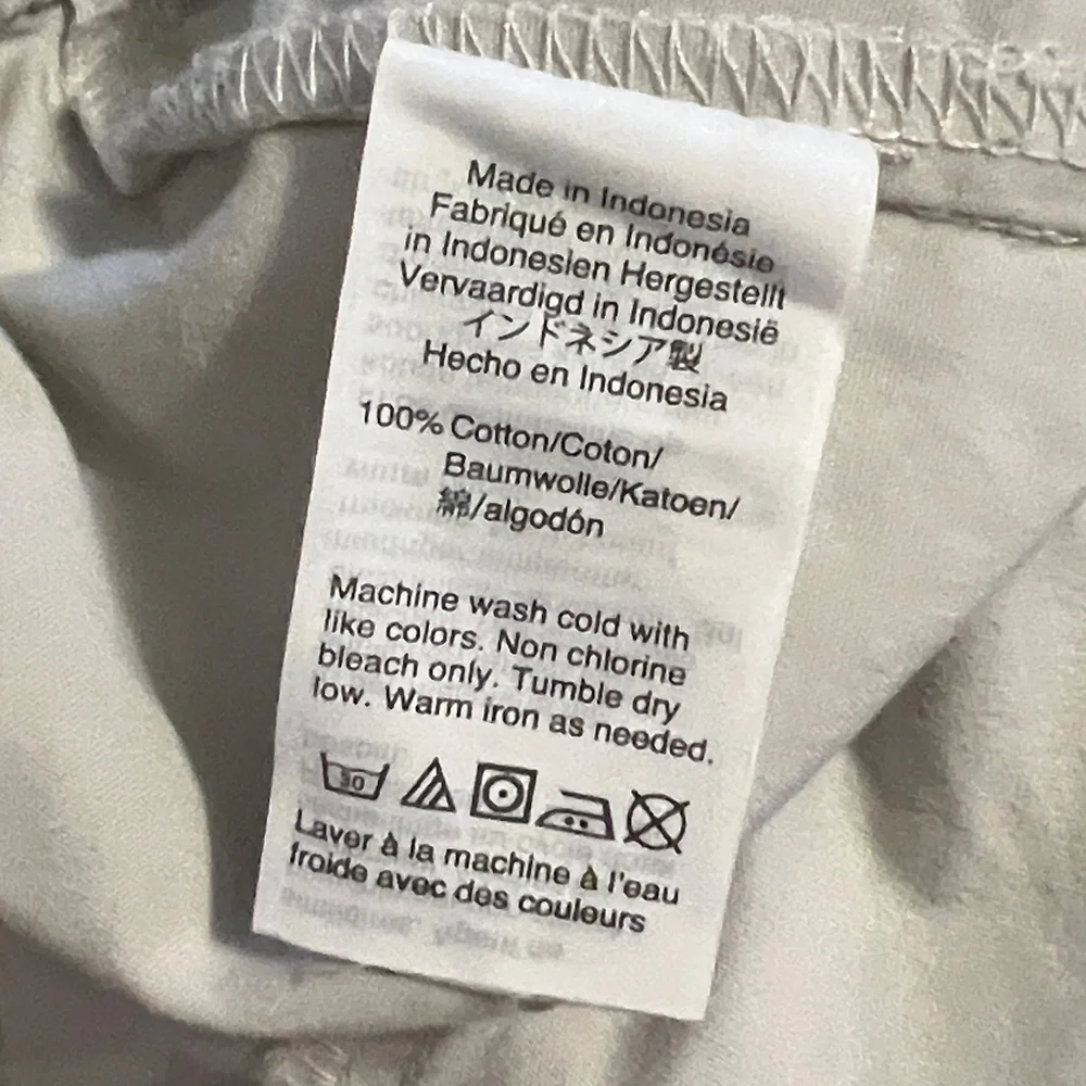 J. Crew 20” 7” pull