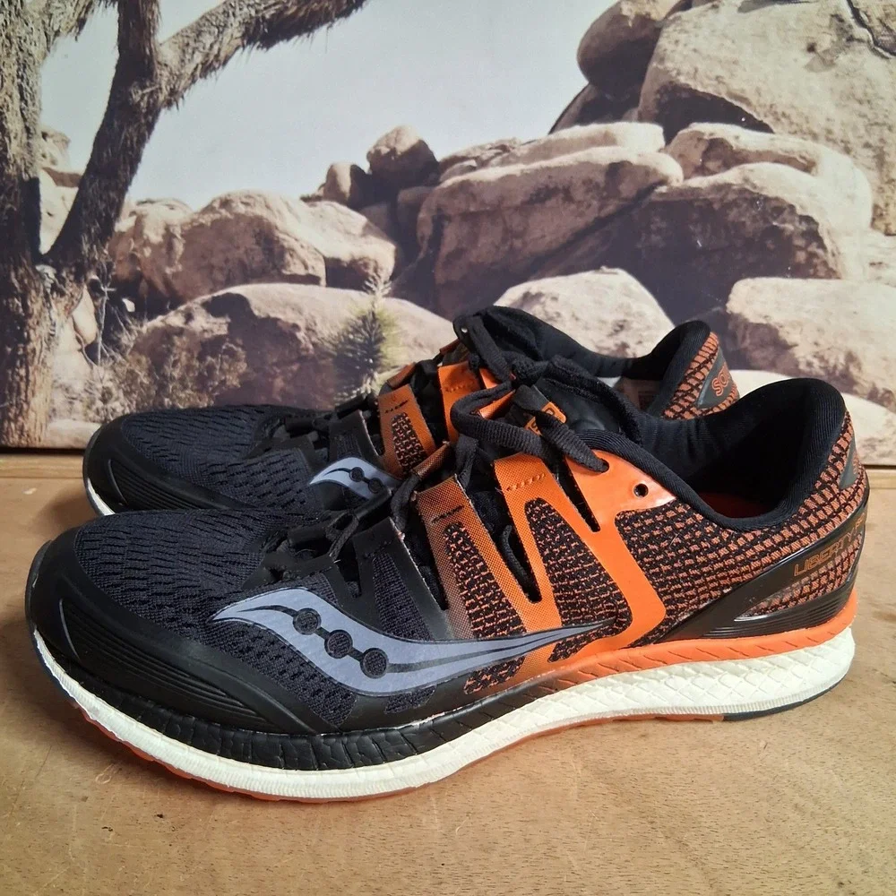 Saucony questions aesthetic rubber