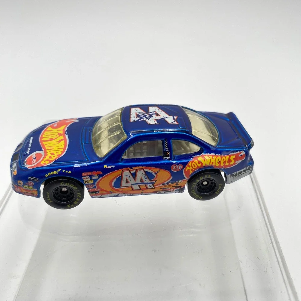 Hot Wheels Blue Number 44 Race Car Kyle Petty Toy Diecast‎ Collectible Kids 1996