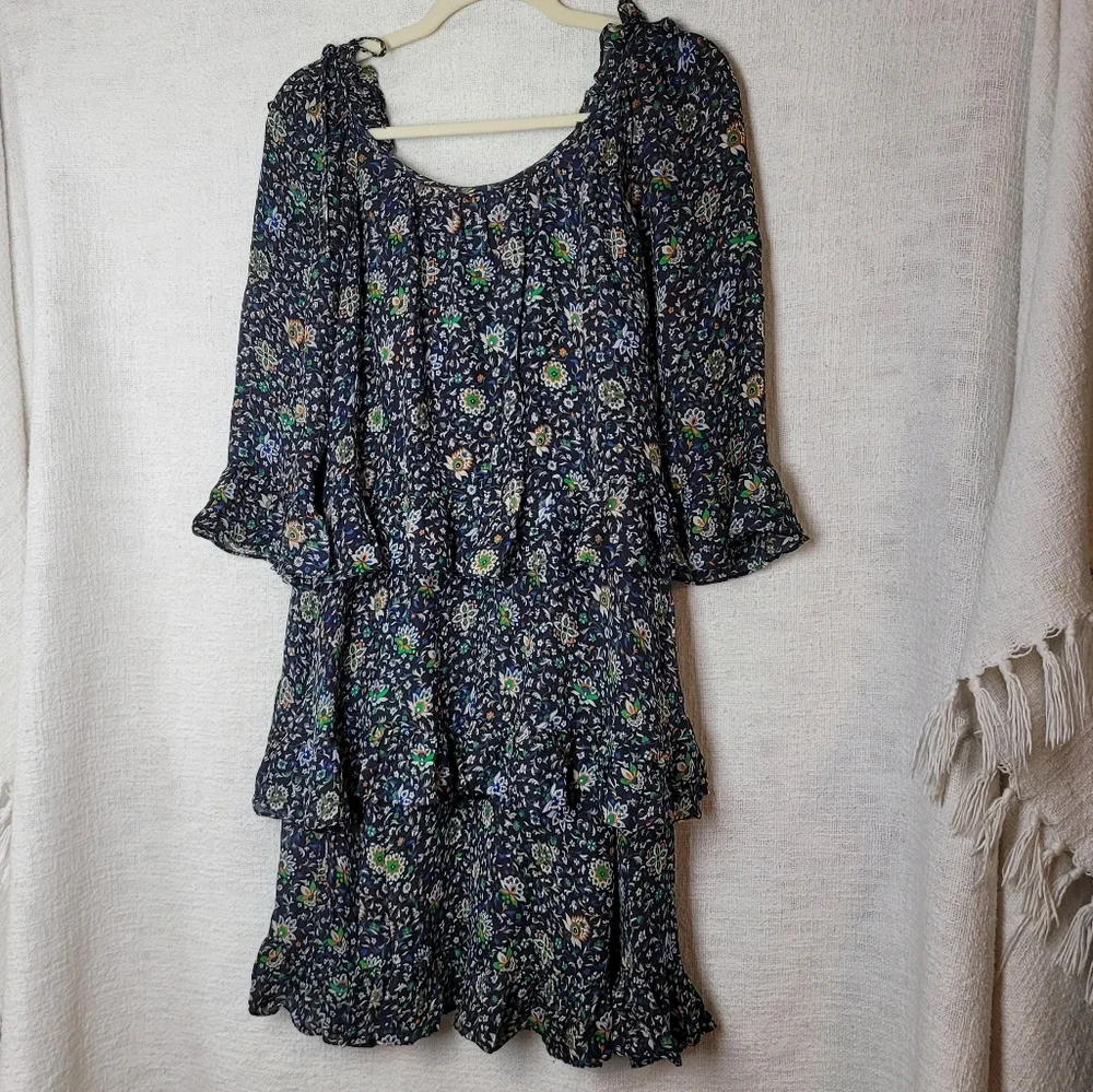 Tory Burch brand lightweight size