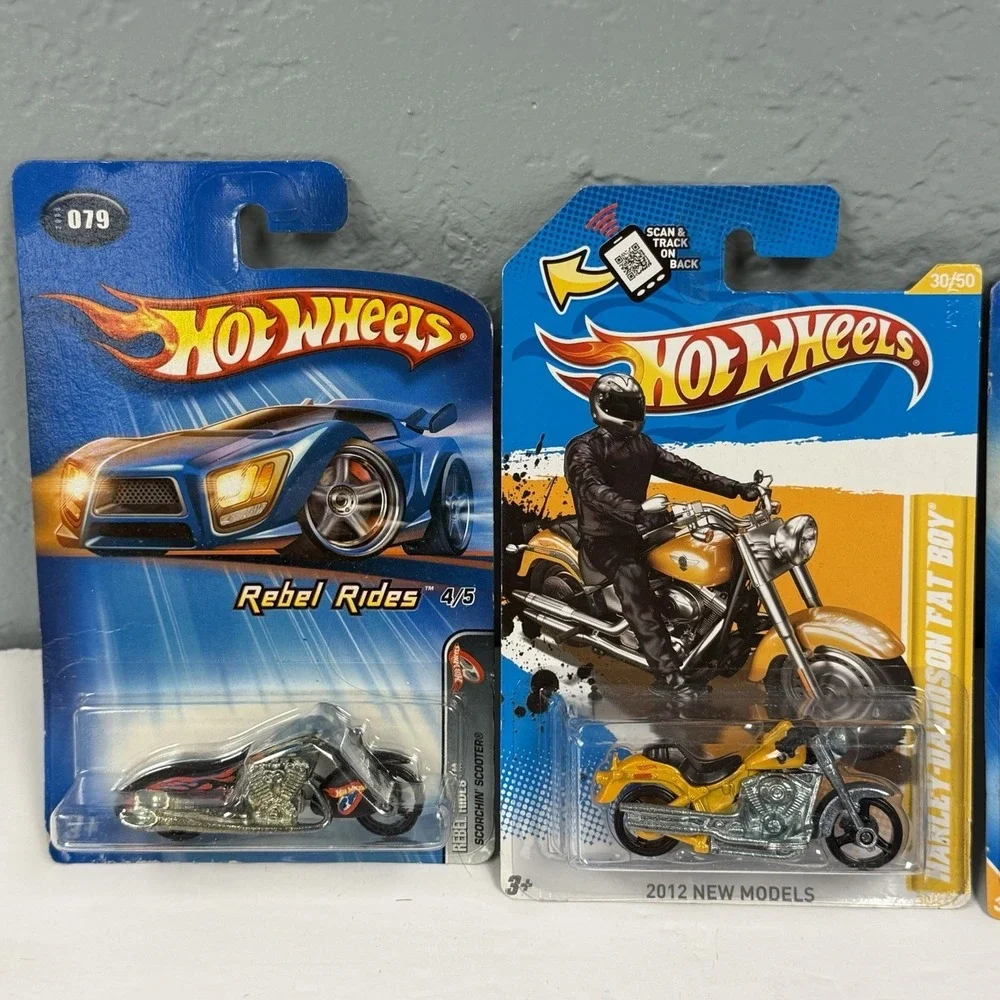 Hot Wheels Bent Cards‎ Still Sealed Lot Of 4 Various Models