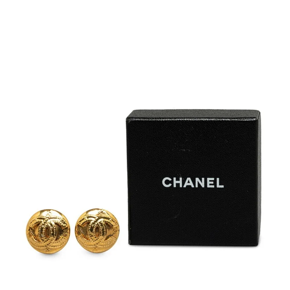 CHANEL gold logo