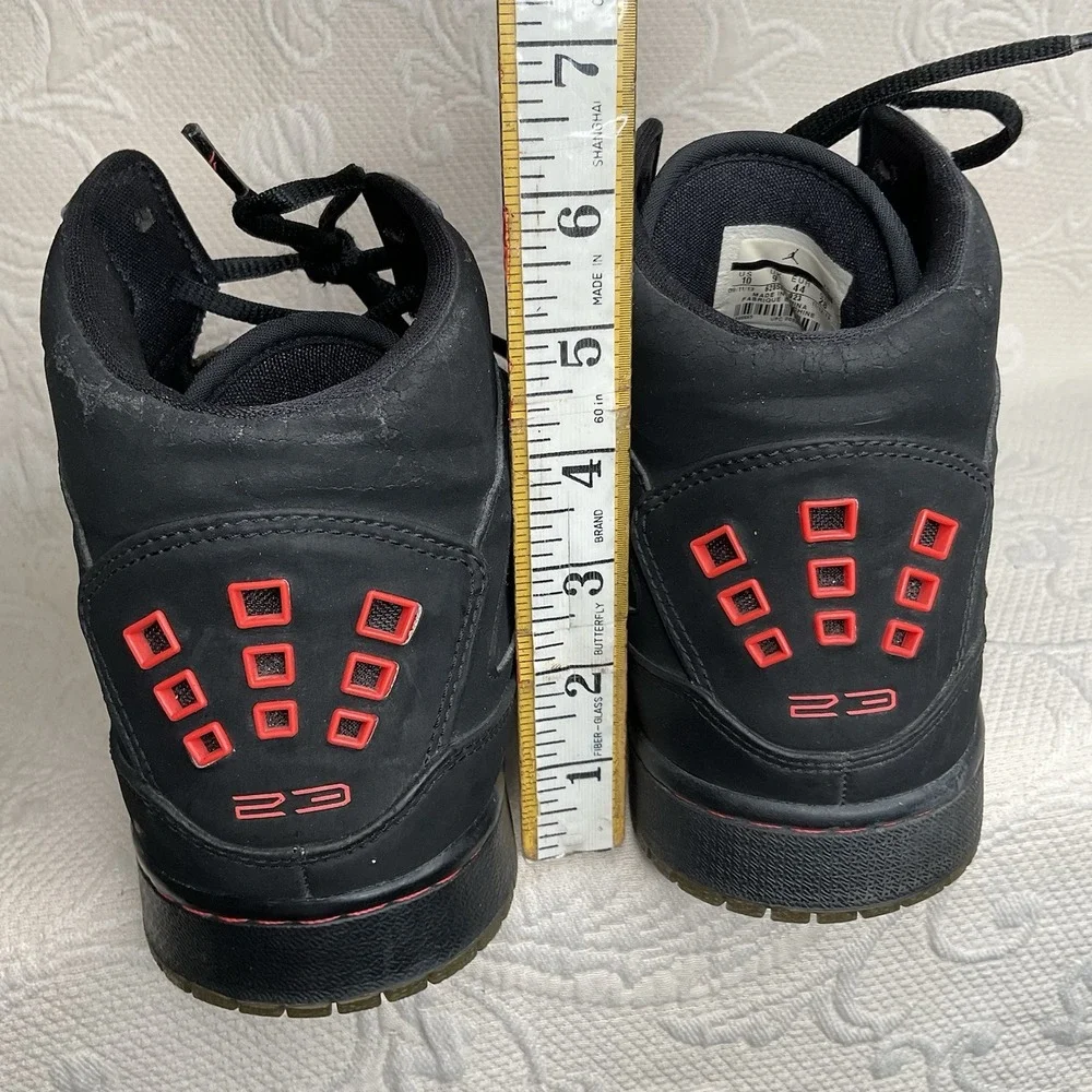 Nike worn sneaker