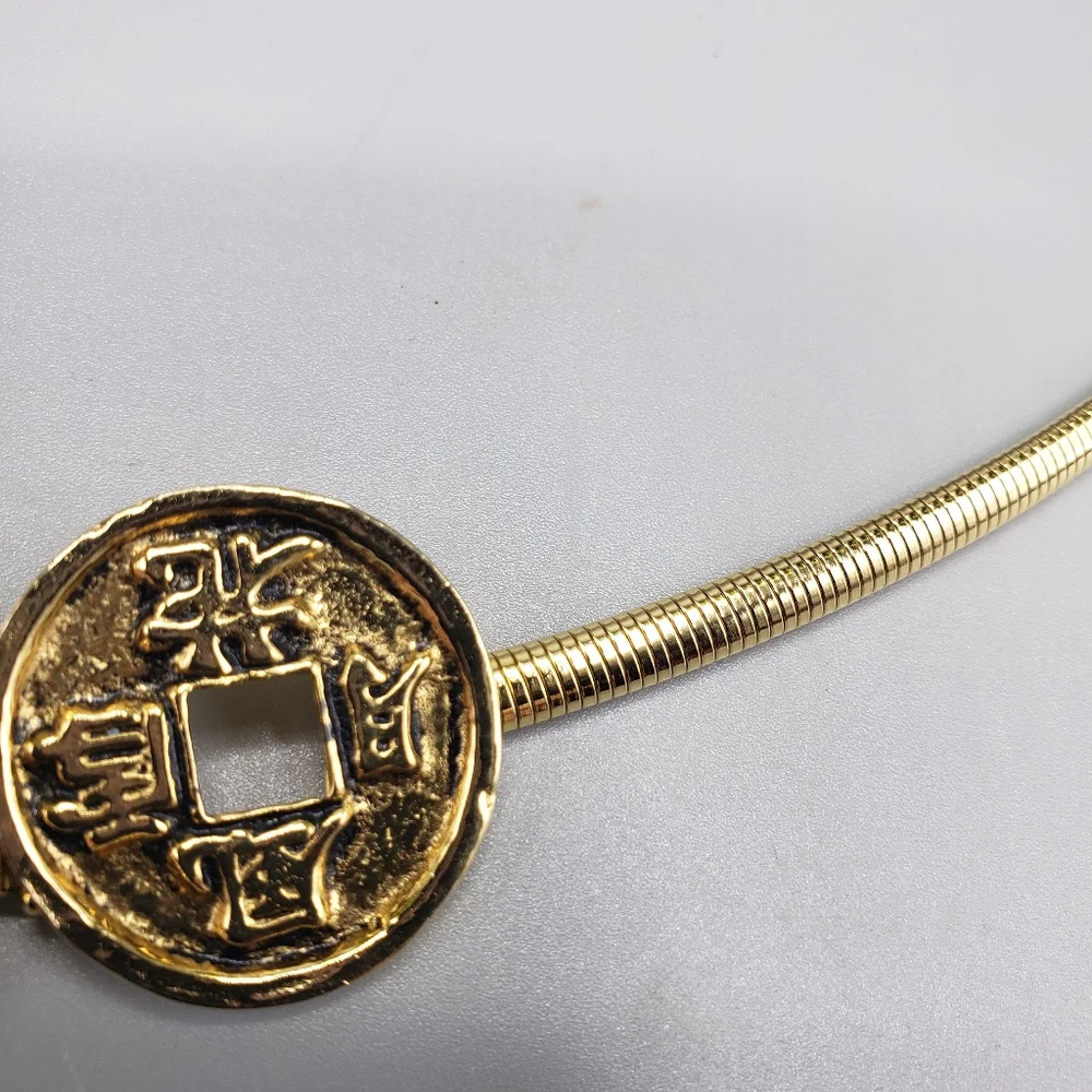 BELT Stretchy Gold w/ Oriental Asian Engravings Vintage Retro Minimalist S/M