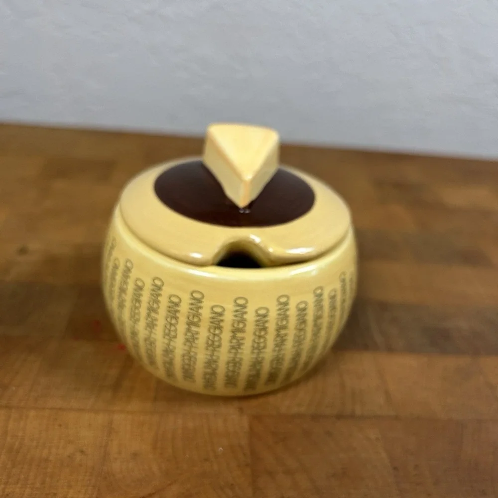 Consorzio Parmigiano Reggiano Ceramic Cheese Jar Italy 3.5