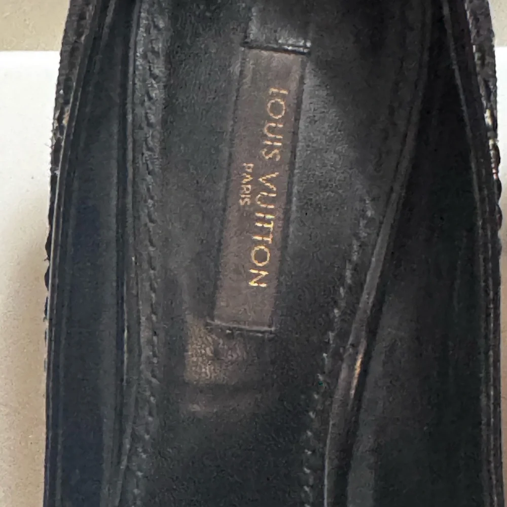 Louis Vuitton block black