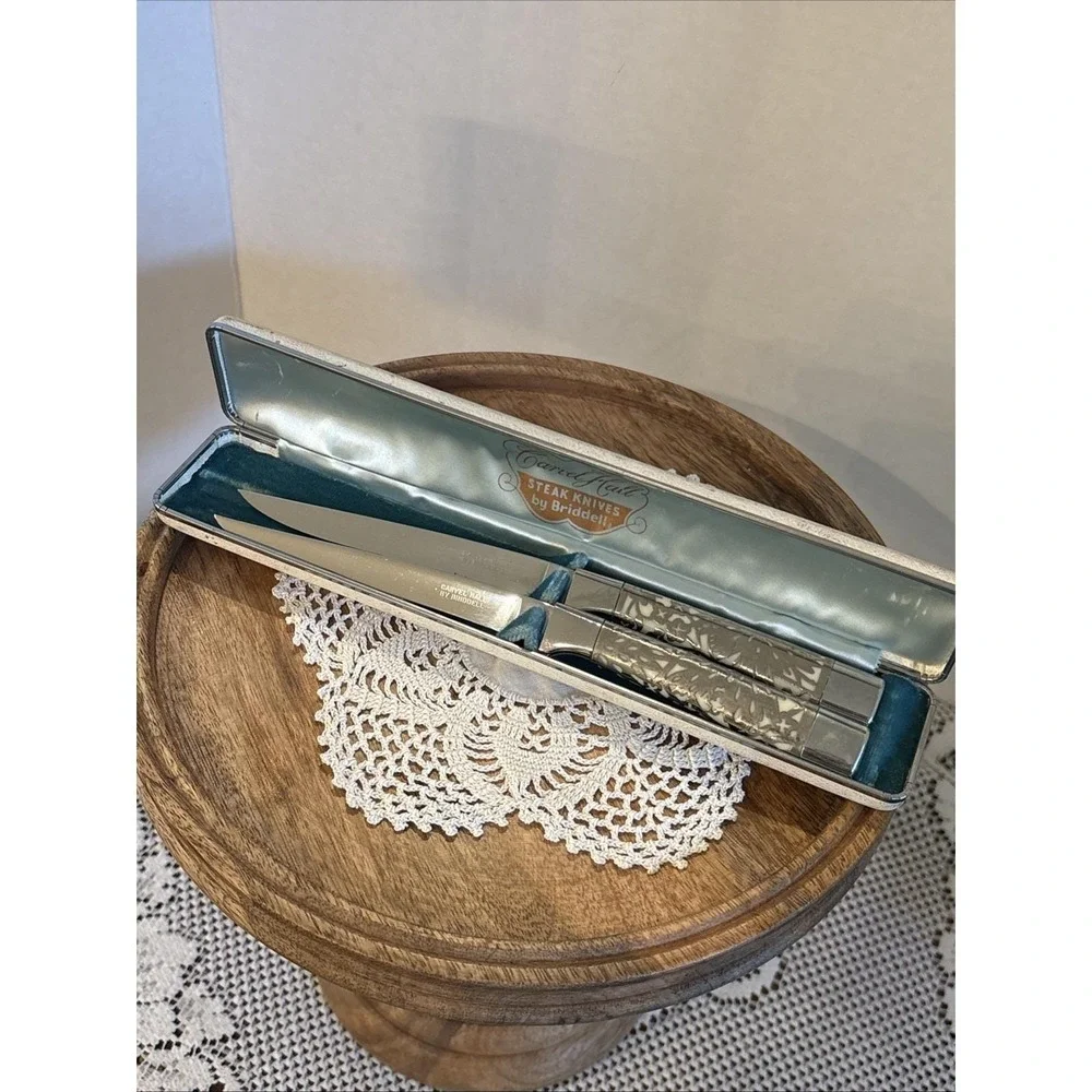 Carvel Hall vtg carvel