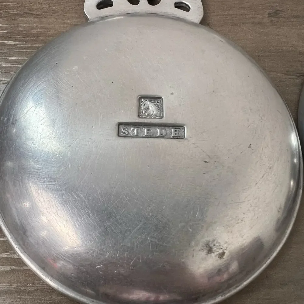 Stede Vintage Pewter Porridge Porringer tastevins Bowl Horse Head Mark Set 4