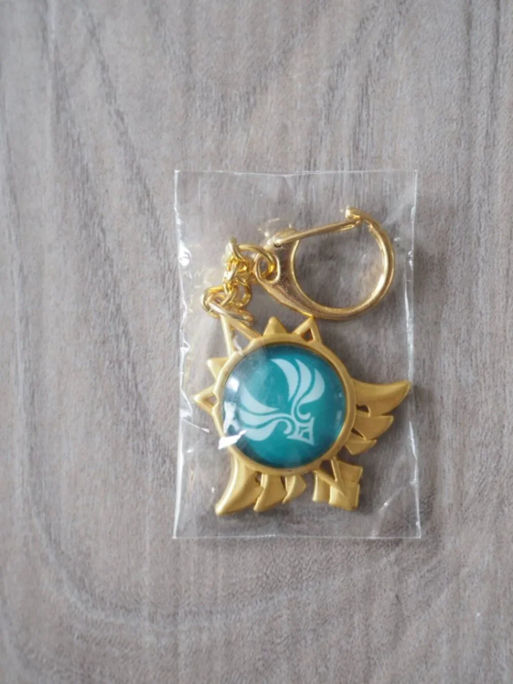 Brand New Genshin Impact Vision Keychain Set of 3 Anemo Cryo Hydro Gold