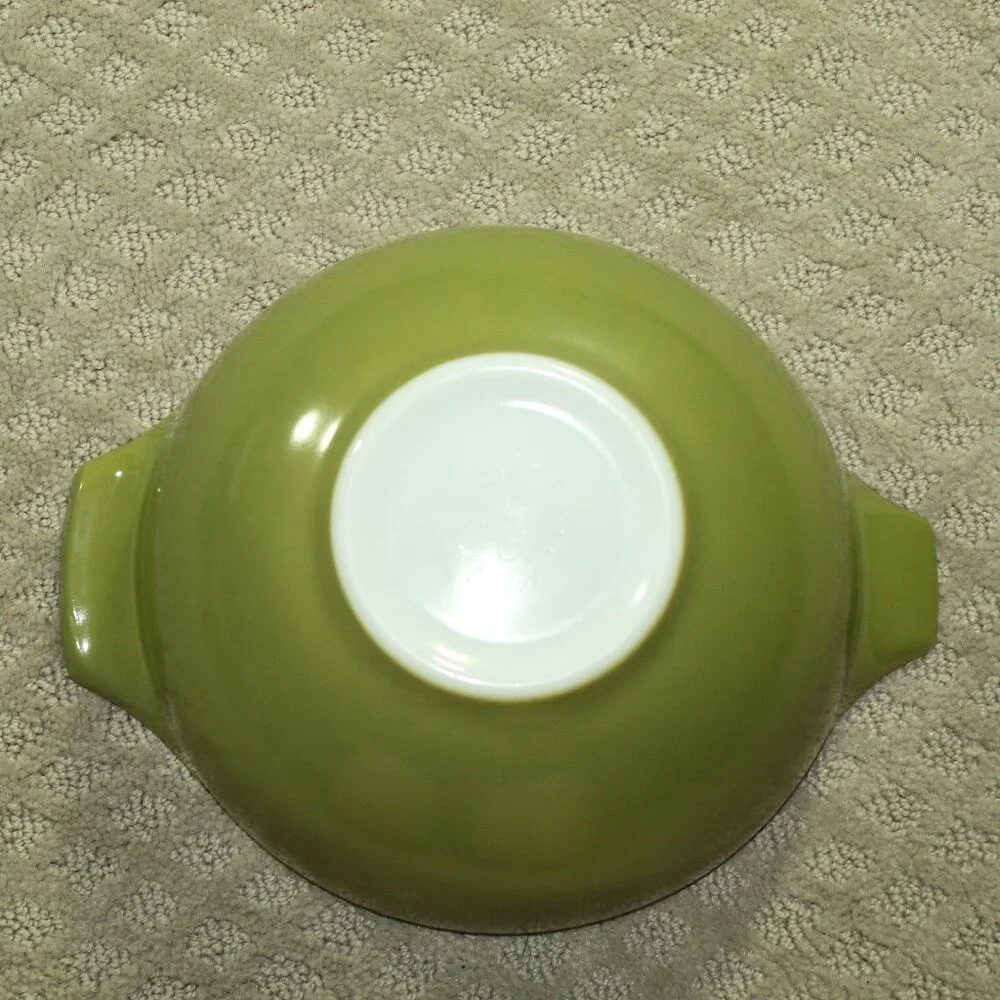 Pyrex this vintage