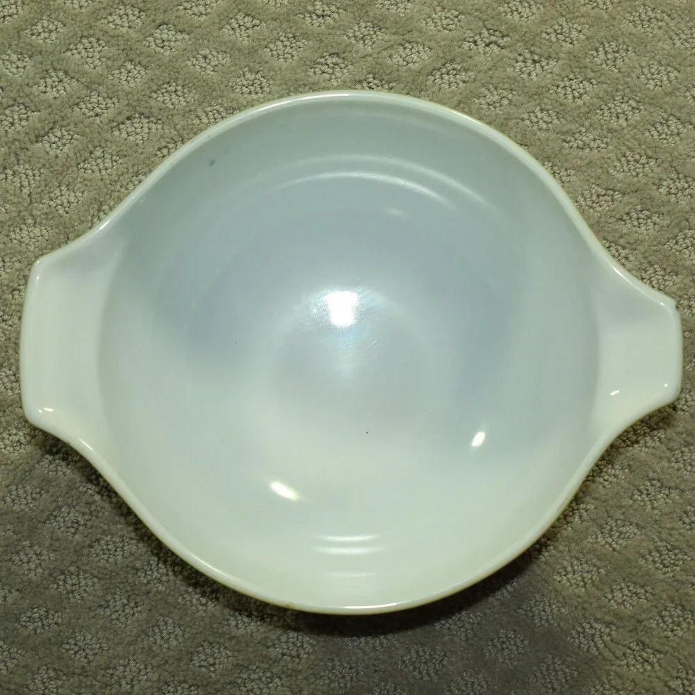 Pyrex this vintage