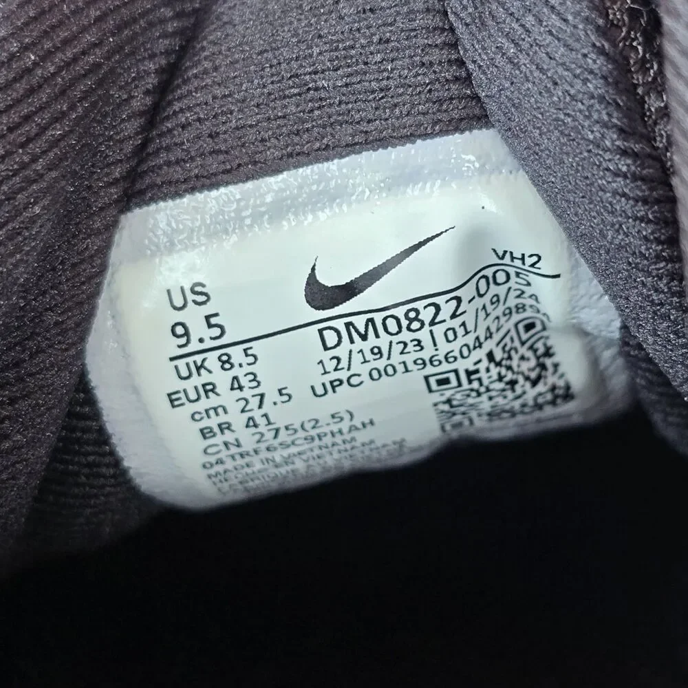 Nike size juniper