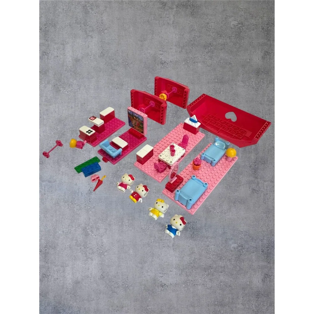 Mega Bloks assembly outfits hello