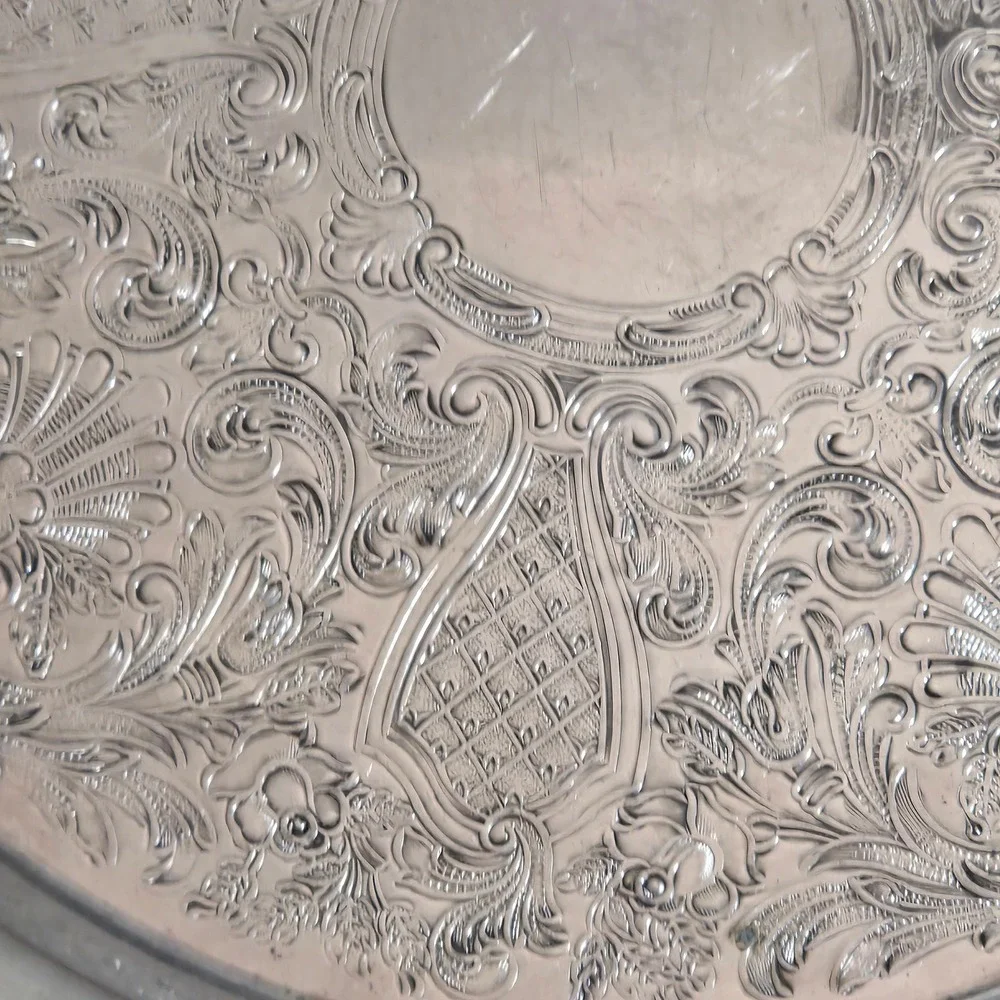 Lunt silverplate round