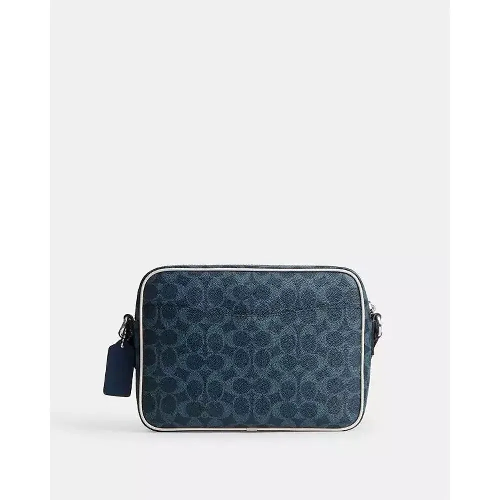 Coach closure fits