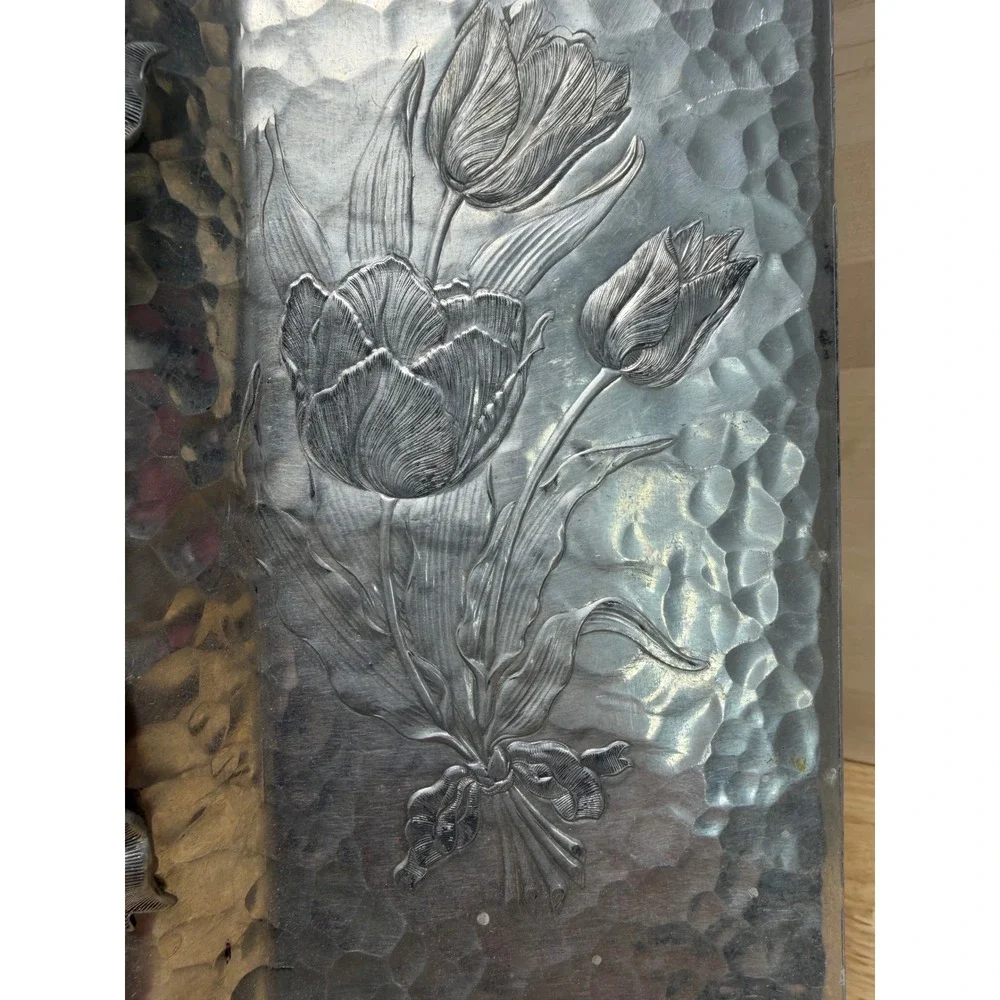 Rodney Kent Hand Wrought Aluminum Silent Butler Crumb TraySet 444 Hammered Tulip
