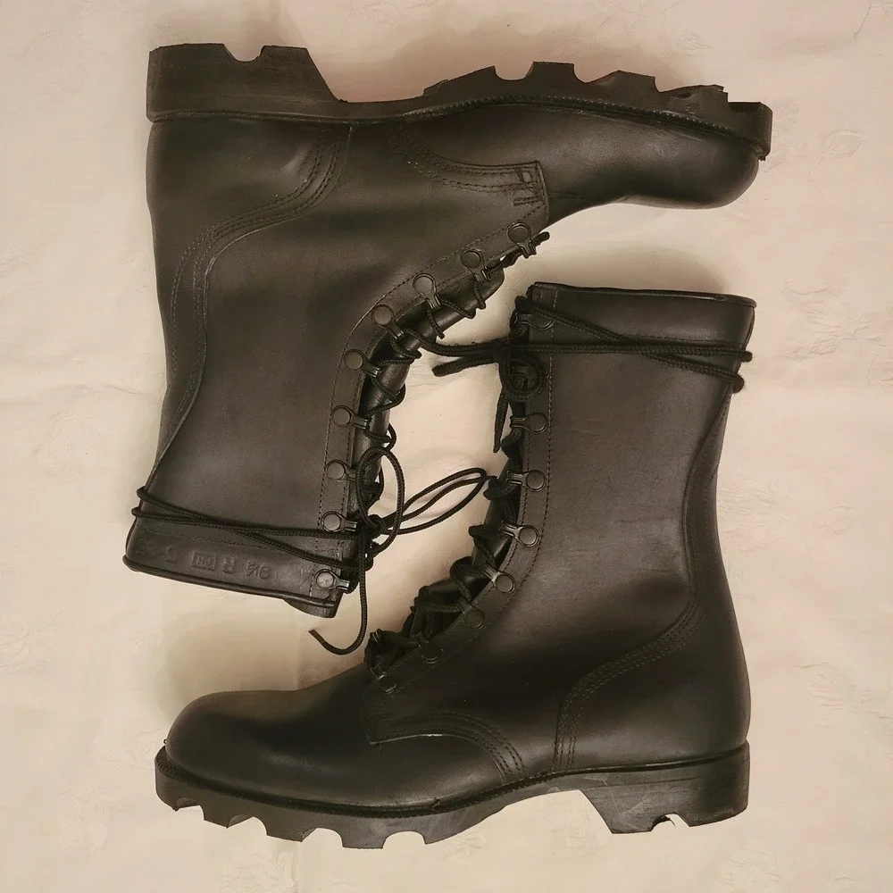 US Military 9.5R Combat Boots Black Leather Speed Lace Combat Utility Gorpcore