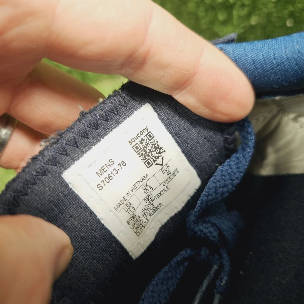 Saucony please see