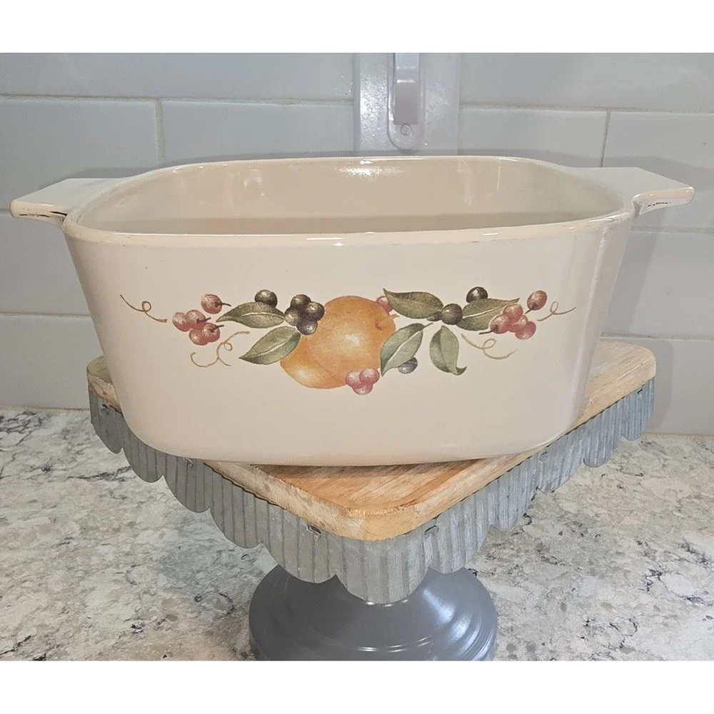 Corning Ware Abundance Casserole Dish A-1.5-B 1.5 Liter Fruit Harvest Cream 9in